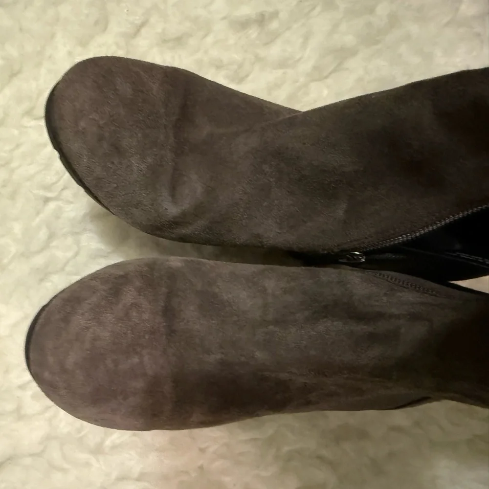 Clarks Rosepoint Bell Side Zip Wedge Ankle Bootie Brown Suede